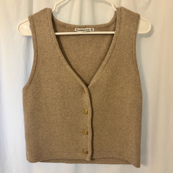 Abercrombie & Fitch Tops - Abercrombie & Fitch Beige Knit Sweater Vest